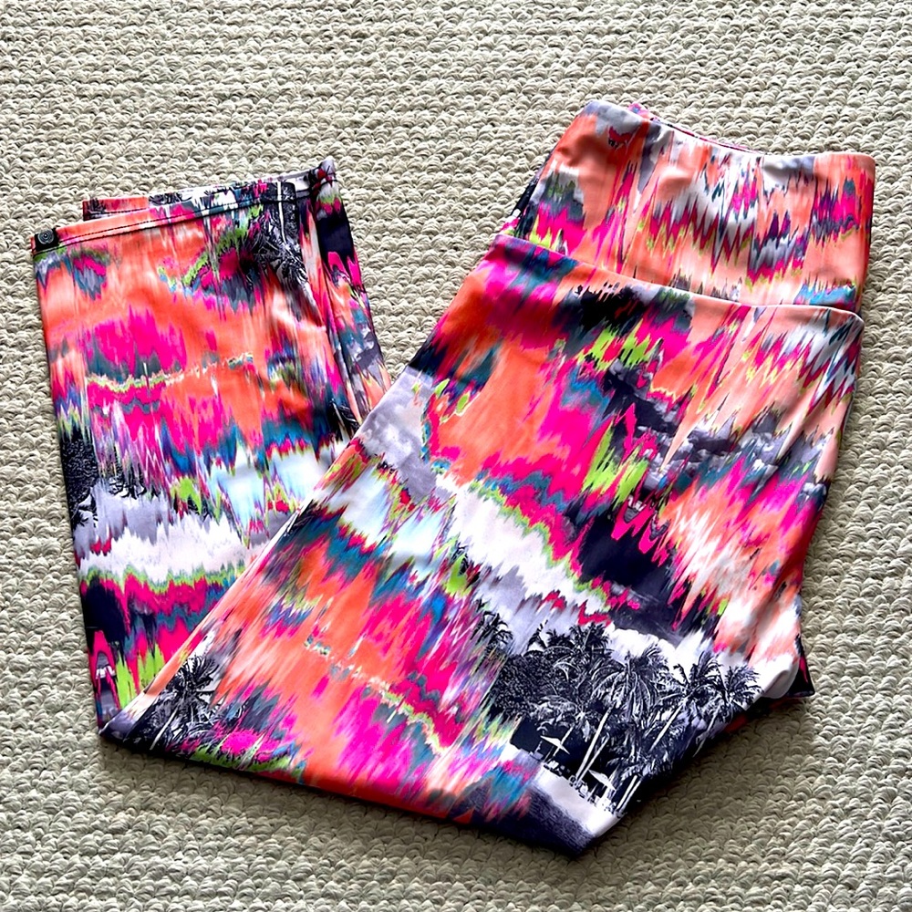 ONZIE - EUC Womens Cropped Leggings S/M